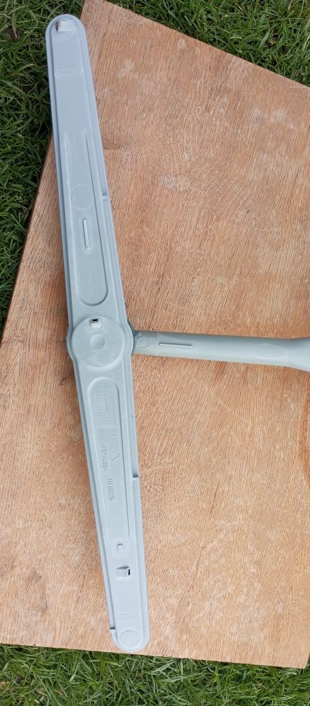 Ramię górnego spryskiwacza zmywarki Beko 60 cm śmigło kosza górnego