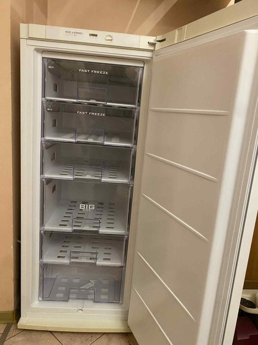 Морозилка морозильна камера Snaige в ідеалі