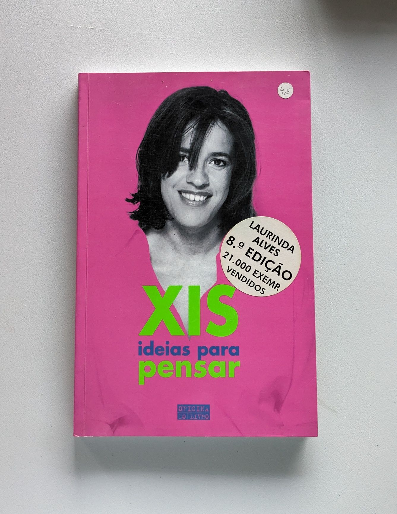Vários títulos e autores.