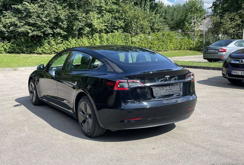 Продам TESLA MODEL 3 2021