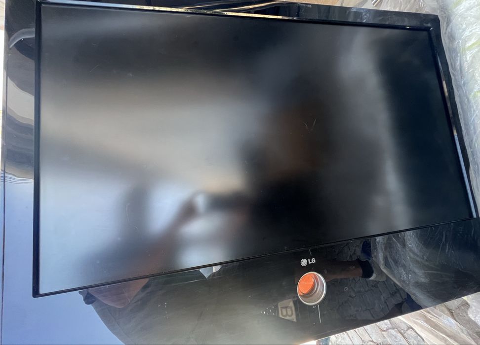 LG 42 Plasma Tv Full HD s/ comando e s/cabo alimentacao
