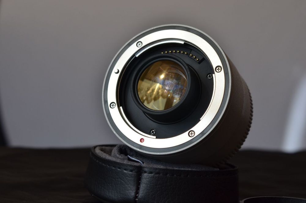 Телеконвертер Canon EF 2x III Extender