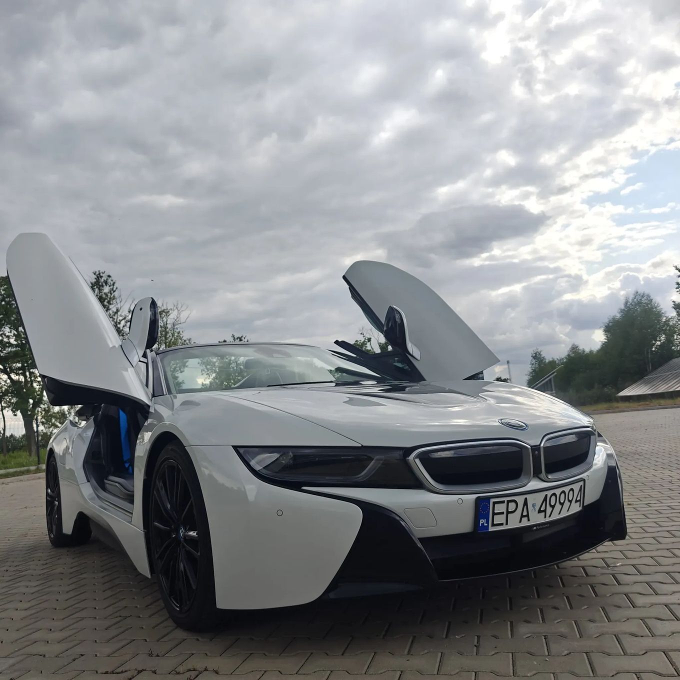 BMW i8 super stan, niski przebieg, możliwość finansowania zakupu auta