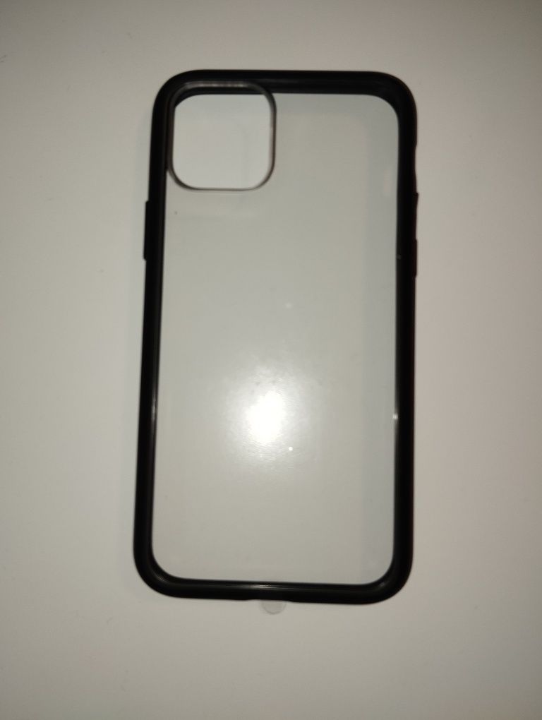 Etui na smartfon iPhone 11 pro