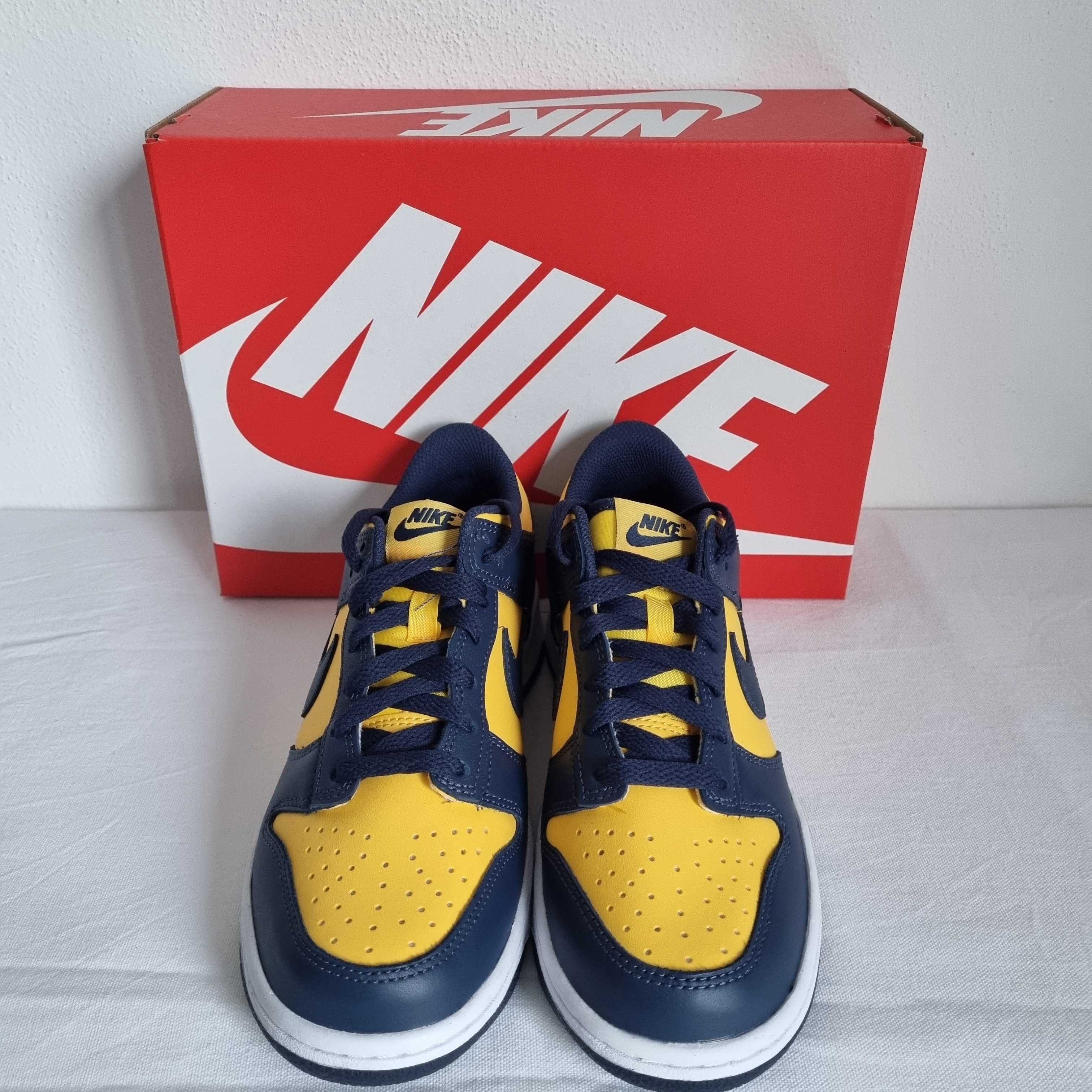 Nike Dunk Low "Michigan" (GS) - Tamanho 38,5