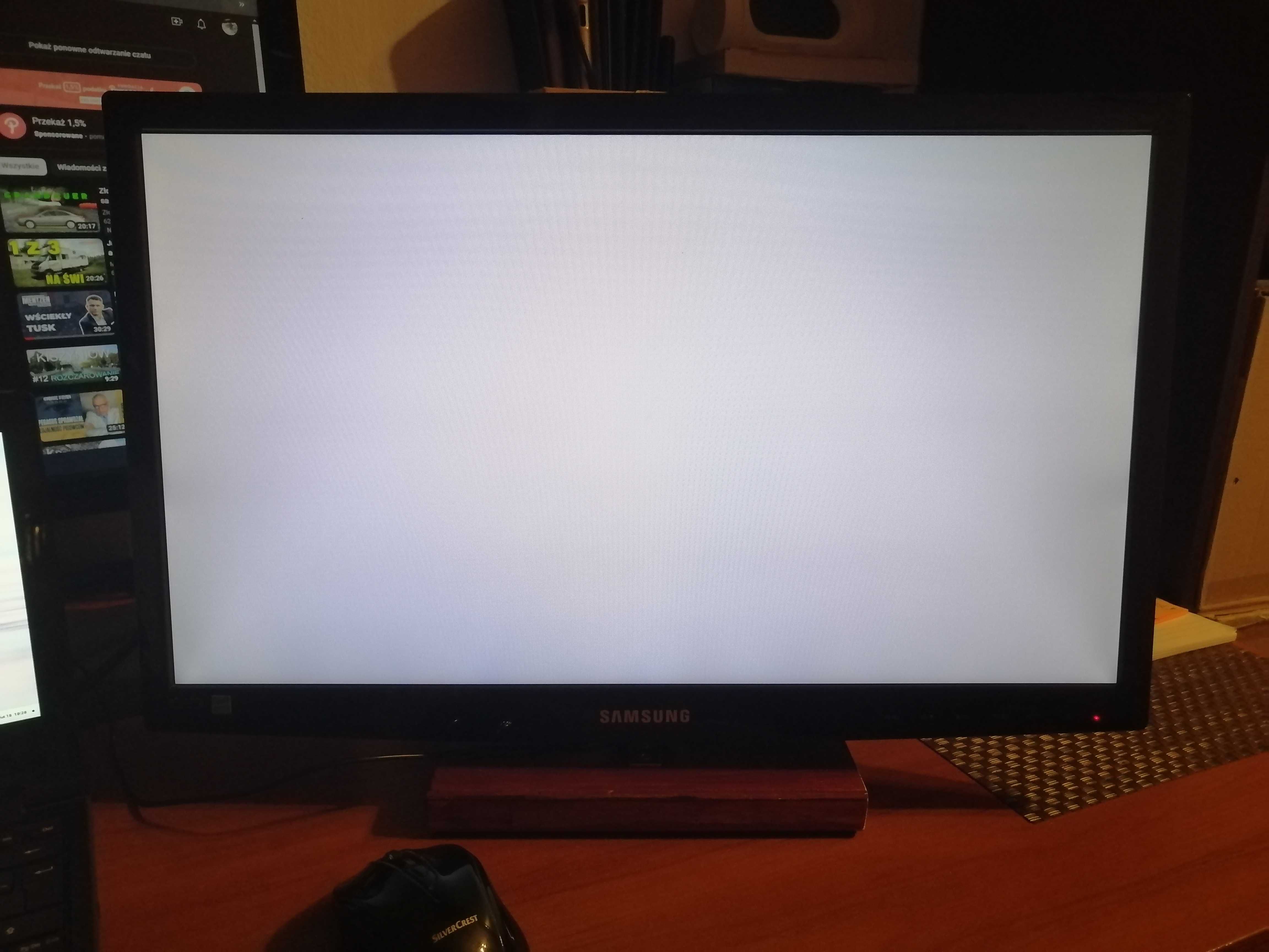 Monitor Samsung 22" Led Fhd DVI/HDMI 14V, pisać SMS