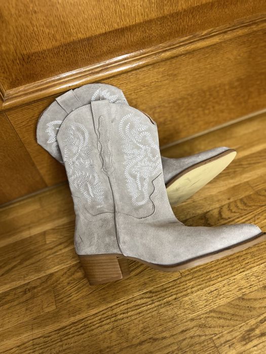 Продам нові кросівки брендові черевики чоботи Michael Kors оріган 40