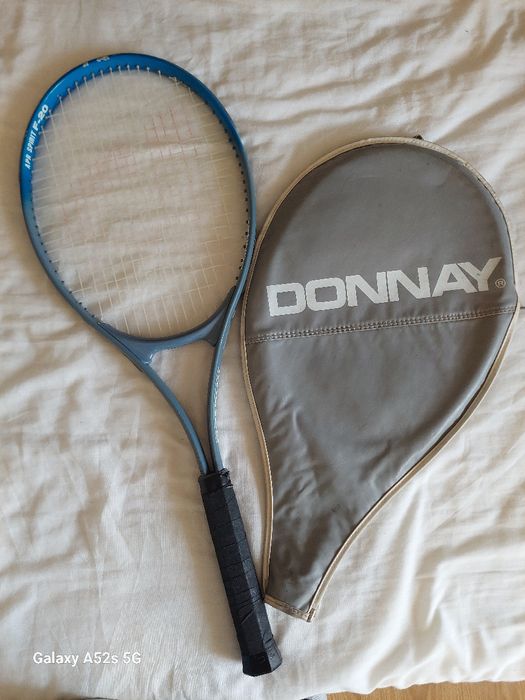 Várias raquetes de ténis