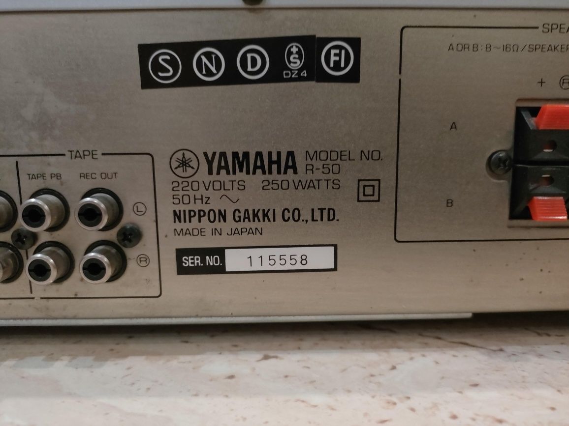 Amplituner stereofoniczny Yamaha