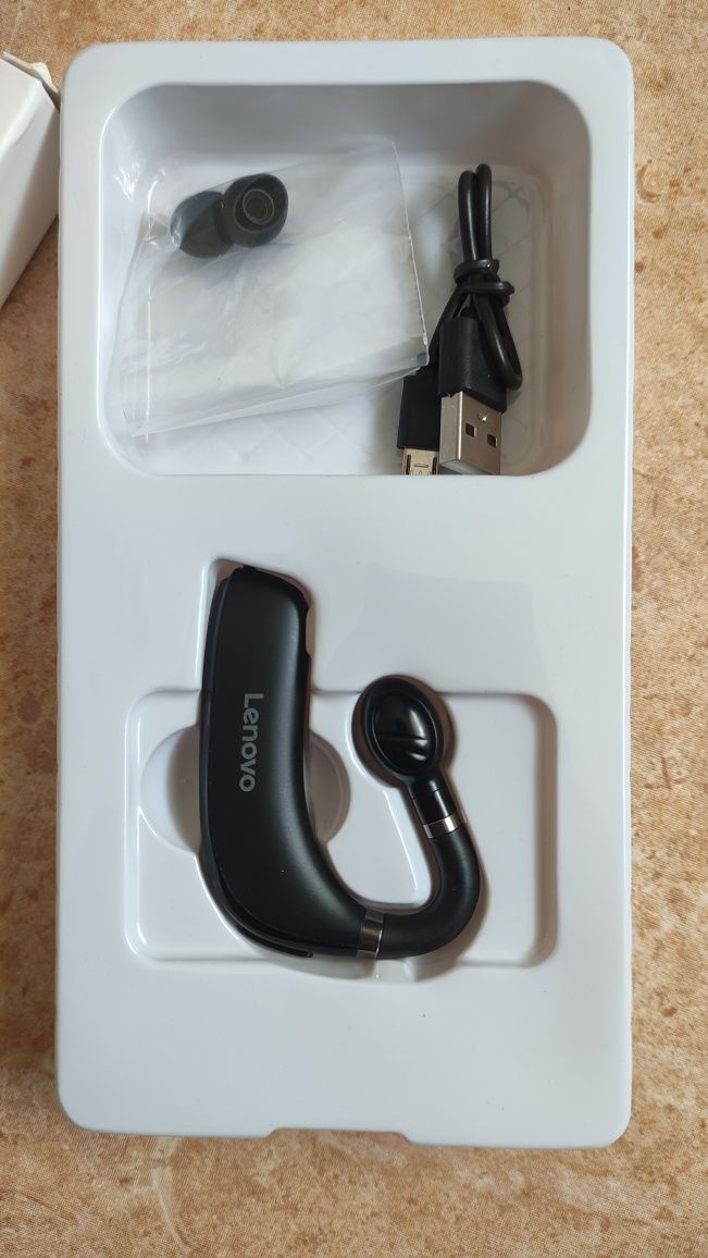 Auricular Lenovo HX106