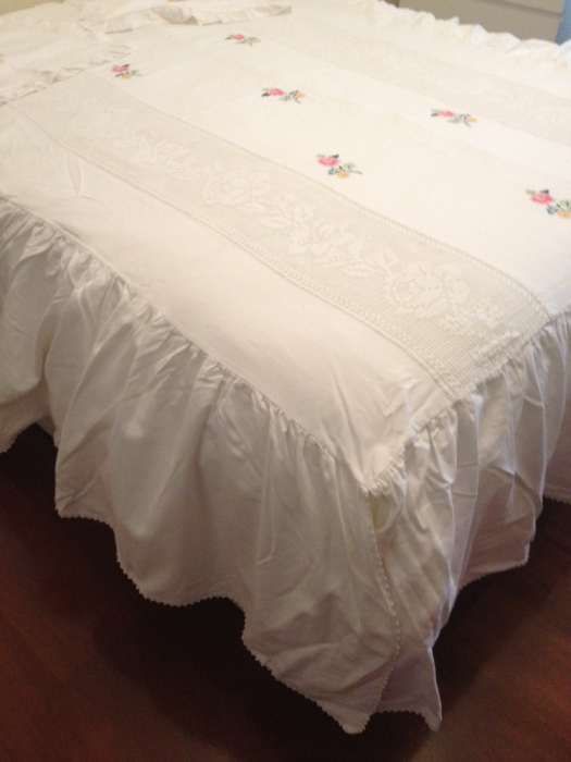 colcha de crochê e bordada cama de casal 140cm largura