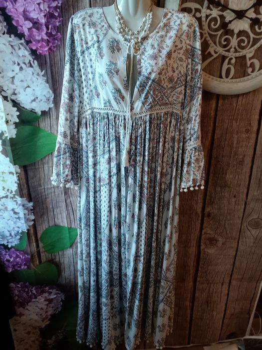 Пляжне шикарне плаття - халат . Р 46-48