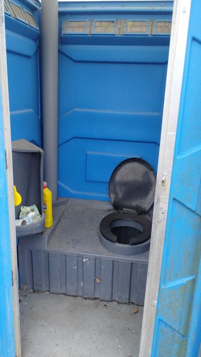 Toaleta przenośna budowlana