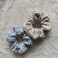 Dwie gumki do włosów scrunchie