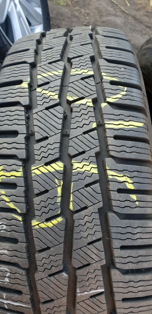 Opony zimowe Michelin 215/65r16c komplet 9mm+Gratis