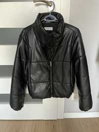 Czarna pikowana kurtka z imitacji skóry zimowa reserved  M 38