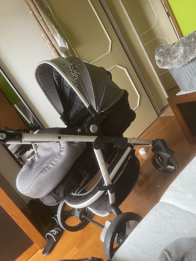 Cartinho de bebé da Bebé Fix
