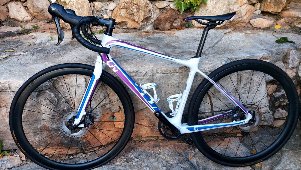 Liv Avail(Giant) Disco Carbono t52