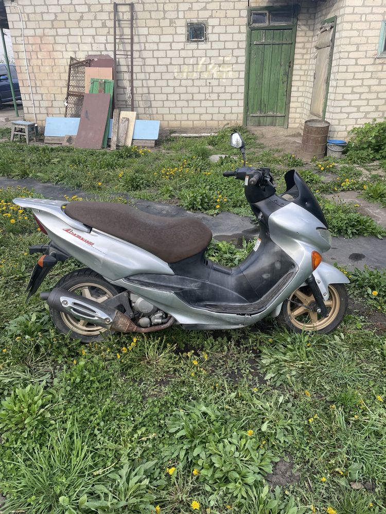 Suzuki Avenis 150