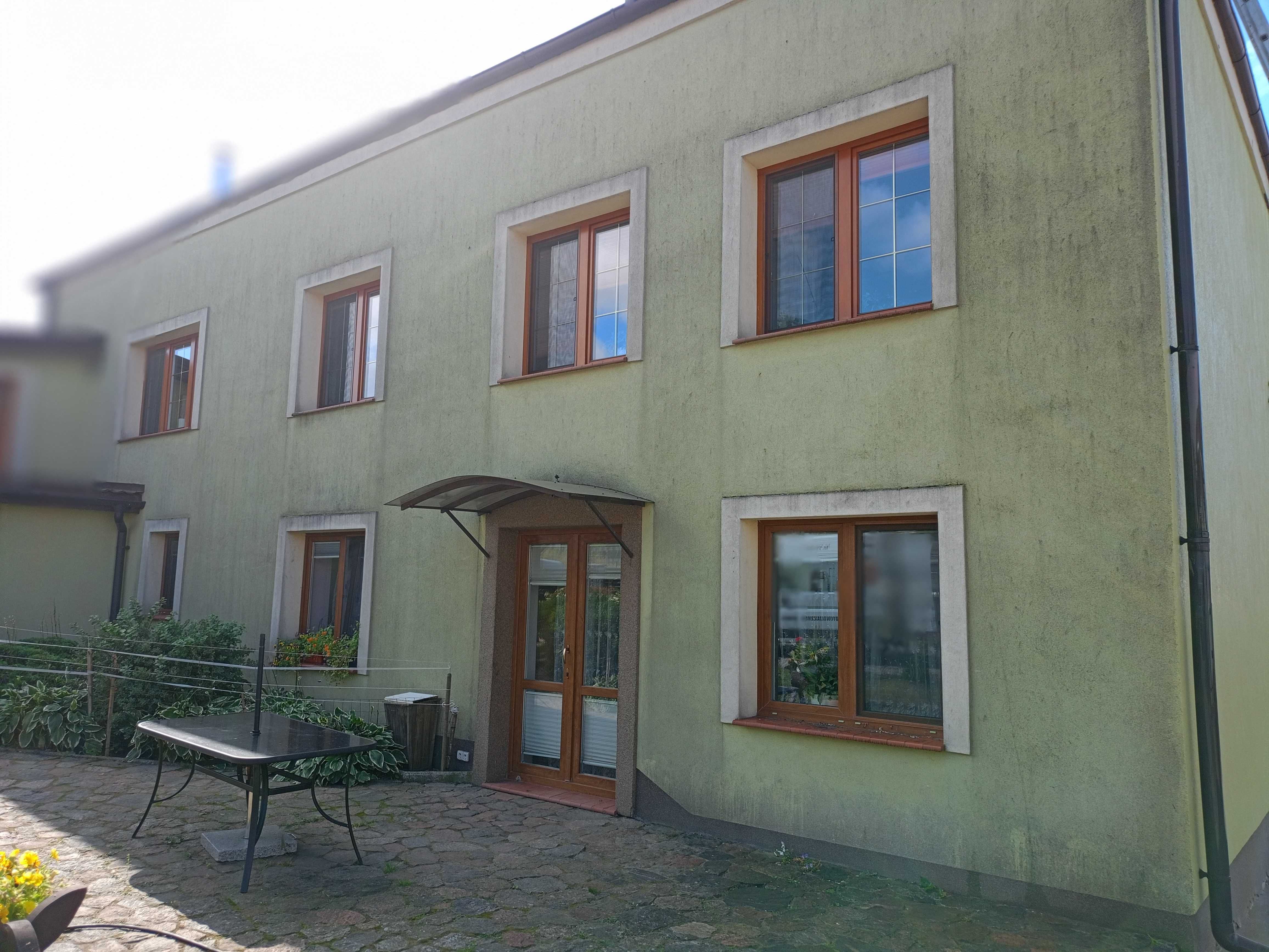 Malowanie elewacji, malowanie dachów