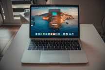 Macbook Pro 2017 13" i5, 8 GB Ram, 256GB SSD