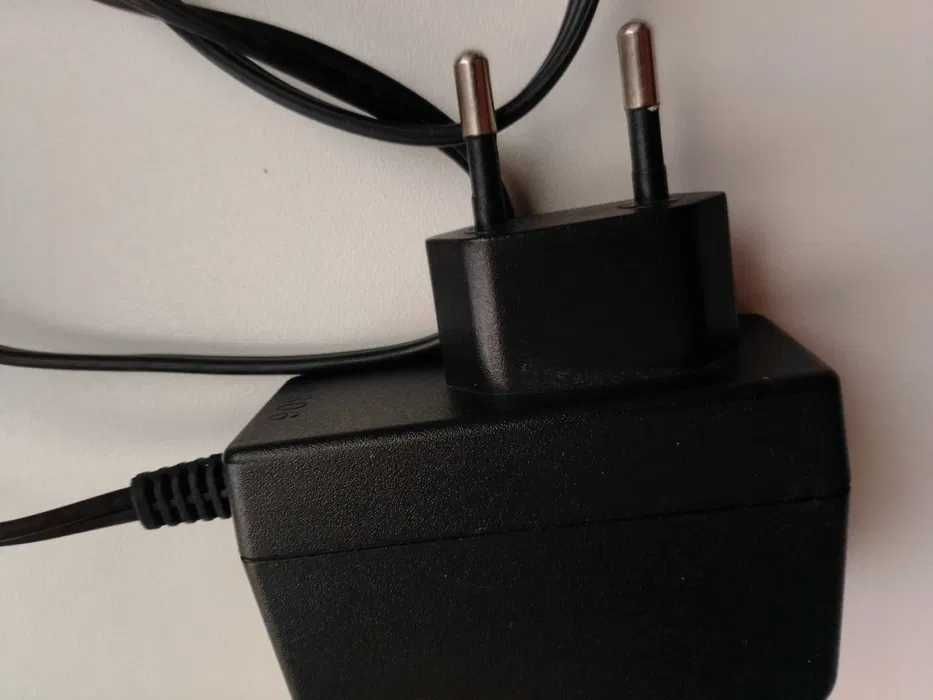 Адаптор, блок питания DVE Switching adaptor - новый!