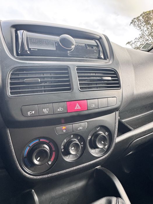 FIAT DOBLO 1.3 multijet 2014 iva dedutivel