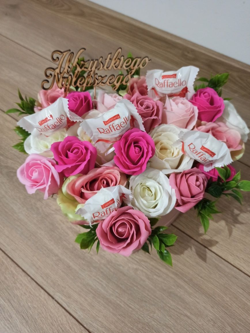 Flower Box mydlane róże