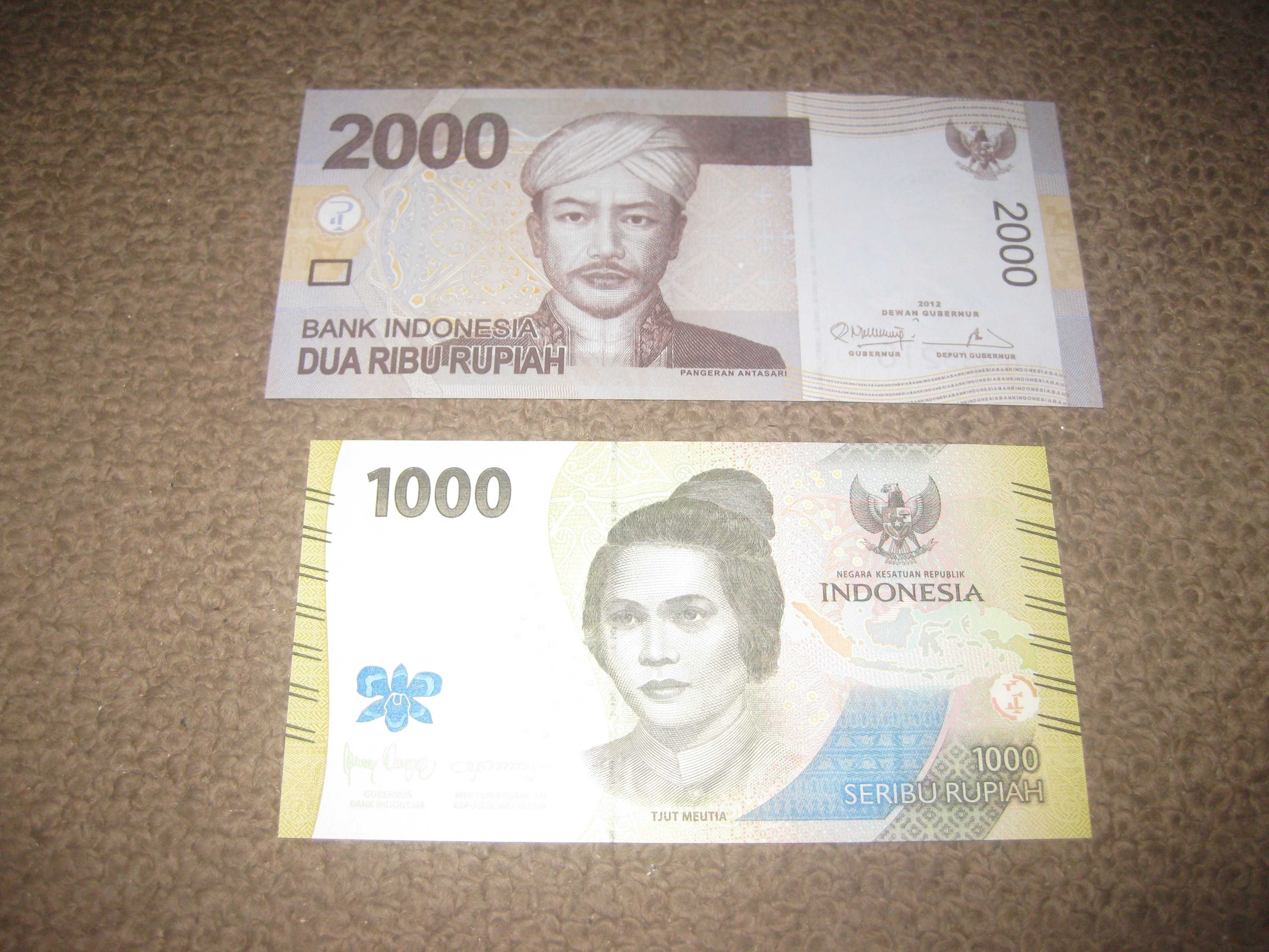 Set de 2 Notas da Indonésia/UNC