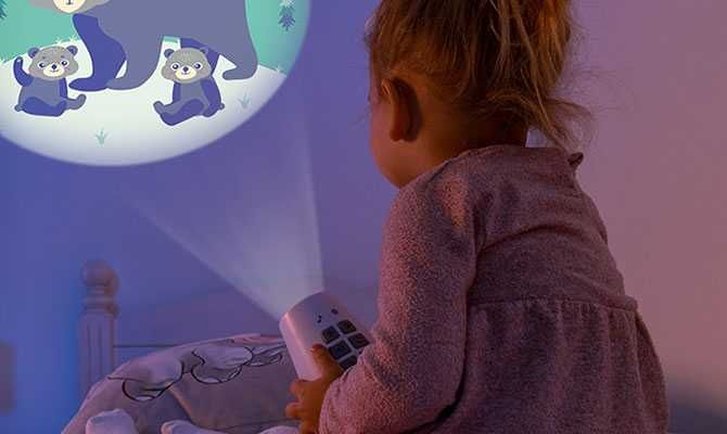 Lampka całonocna z projektorem i pozytywką Reer