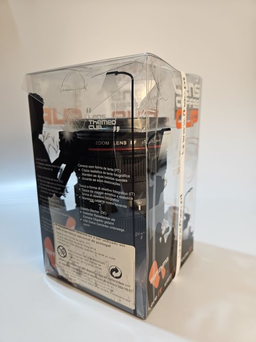 Caneca Lente fotográfica 24-105mm