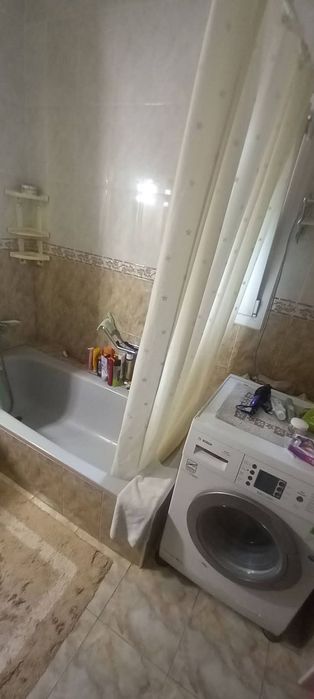 Класна окрема кімната ДЛЯ ДІВЧИНИ В центрі ЄВРОРЕМОНТ