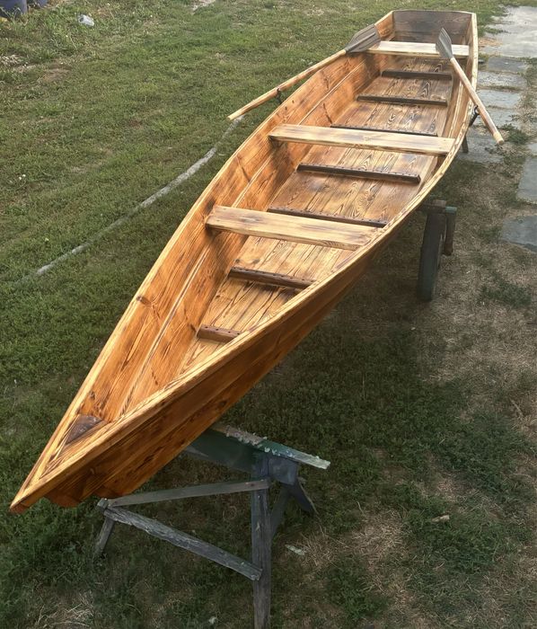 Продам човен