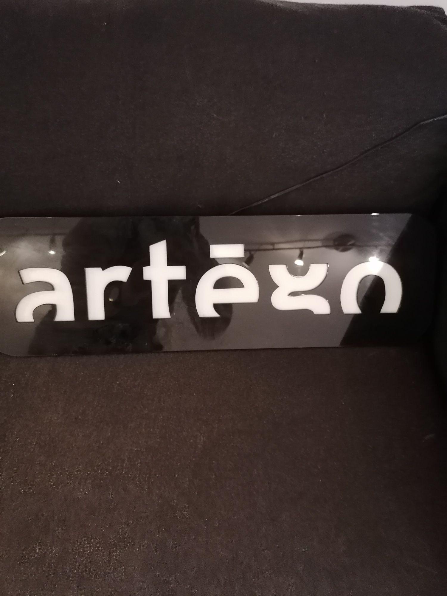 Artego neon reklama