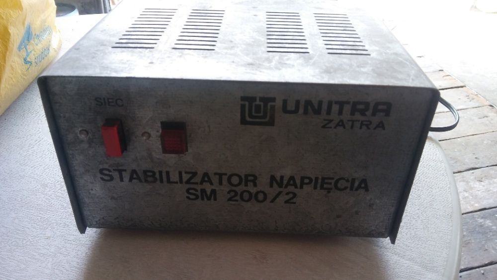 Stabilizator napięcia Unitra PRL