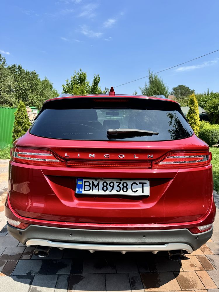 Lincoln MKC -2016 року.         5LMCJ2D97HUL07449