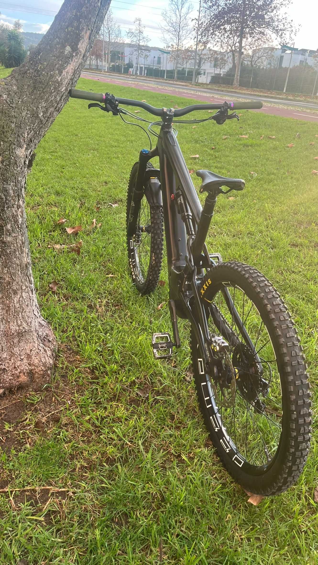 Bicicleta elétrica Specialized Turbo Kenevo