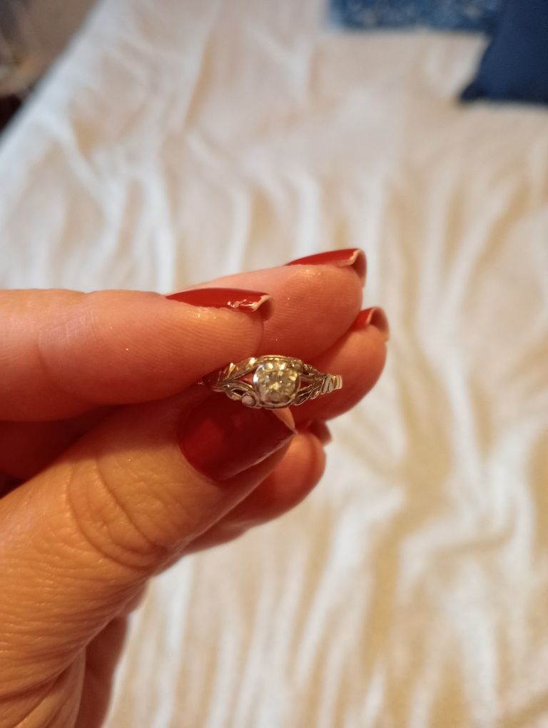 18ct Gold Diamond Ring