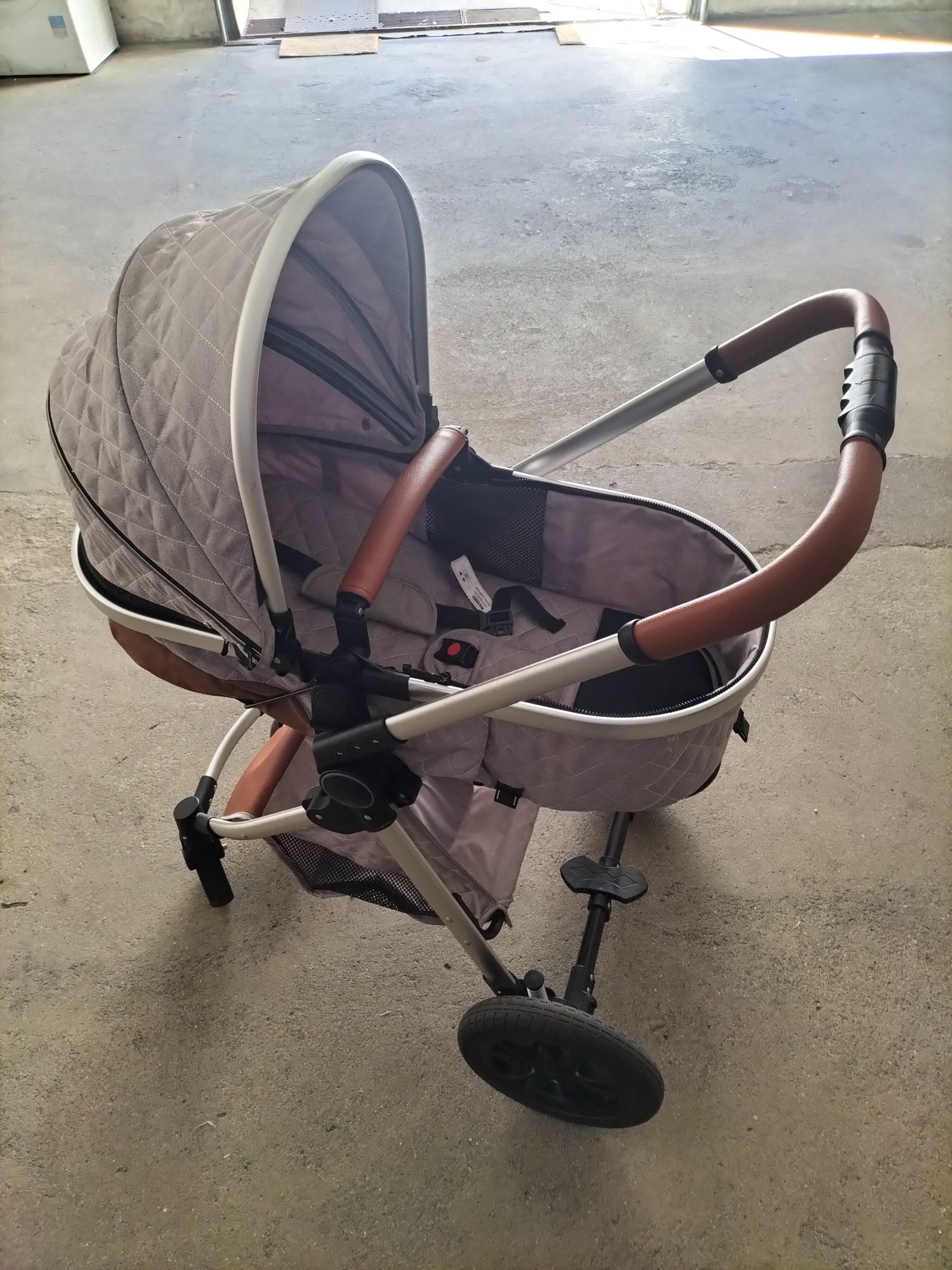 Carrinho de bebê como Novo com muito pouco uso