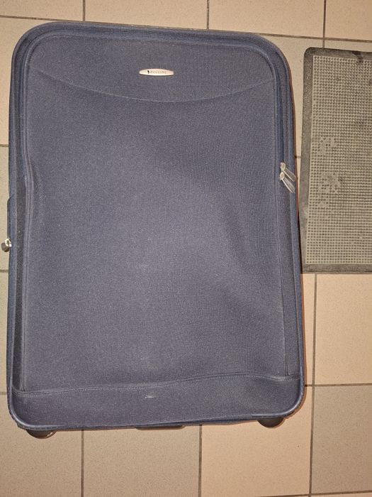 Granatowa walizka Puccini 70x50x30