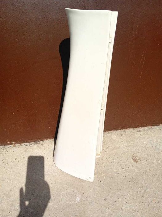 Підставка для умивальника. Ніжка рукомийника.