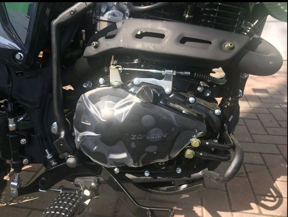 Продам мотоцикл кроссовый.