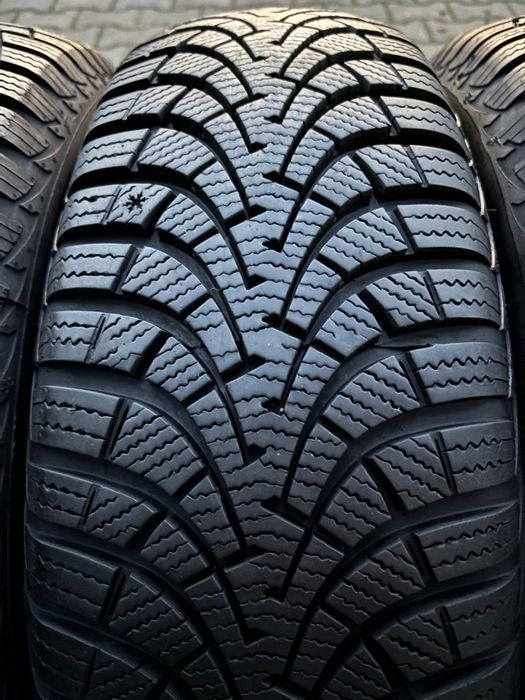 195/65R15 91T Goodyear ultraGrip 9+