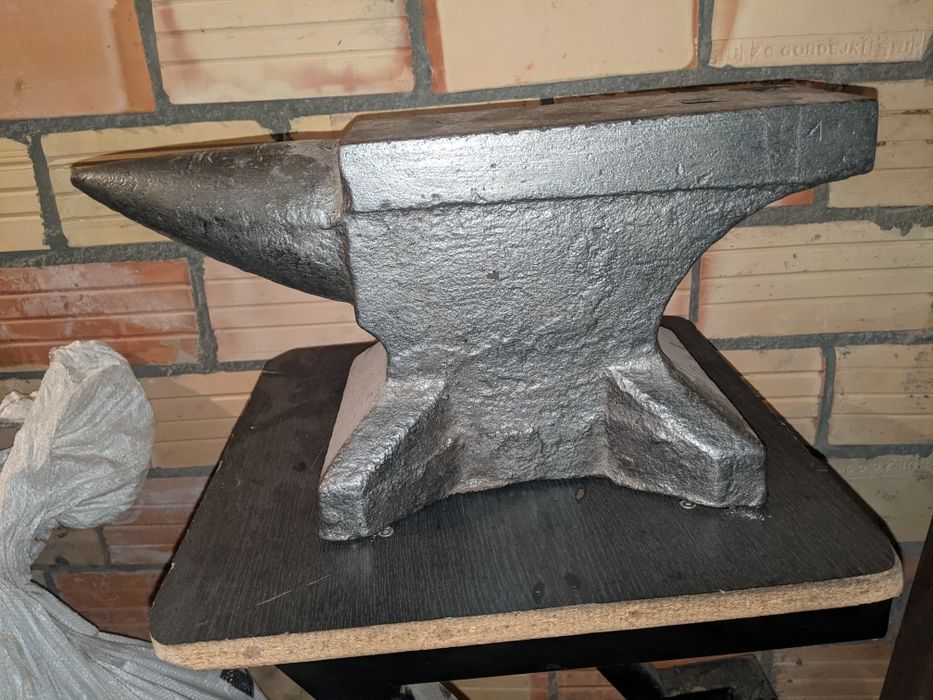 Kowadło 52 kilogramy