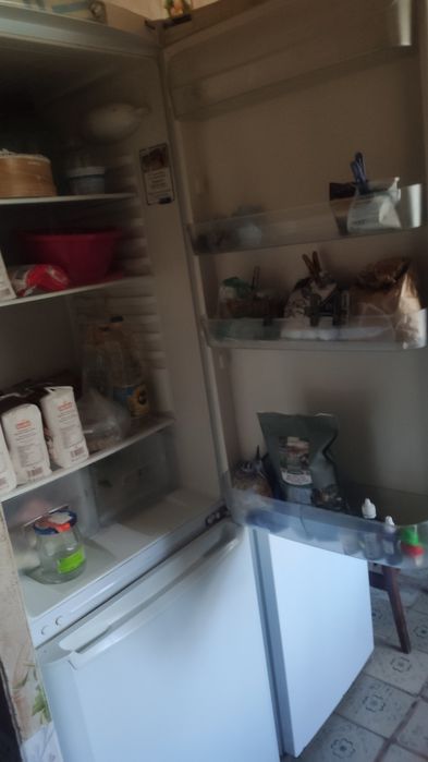 Холодильник indesit