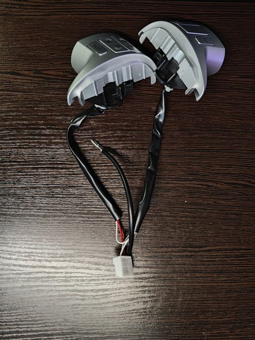 Кнопки руля Toyota Corolla 2006-2012 (мультируль)