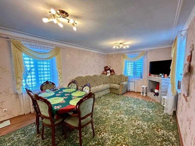 Дом кирпичный, на Баварии с удобствами