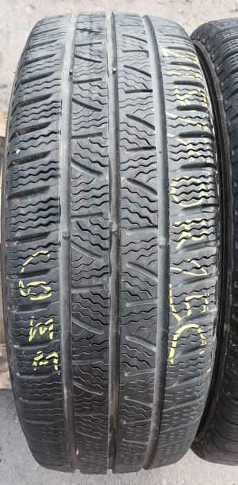 Pirelli Carrier Winter opony zimowe 215/70/15C - 2 szt. R15 W-wa WK