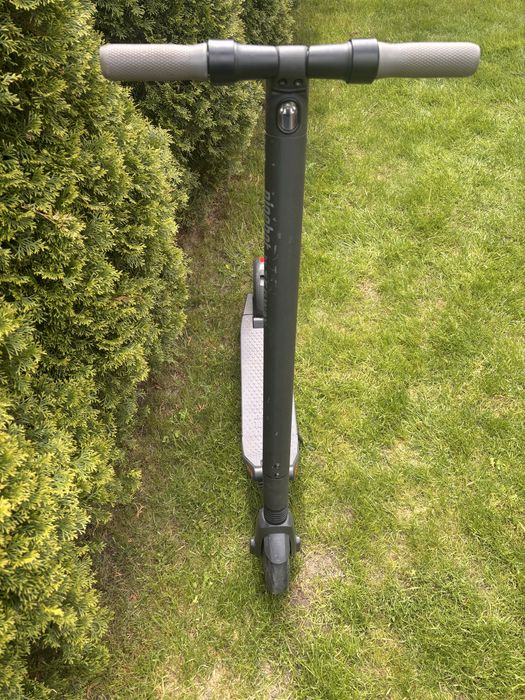 Hulajnoga elektryczna Segway Ninebot ES2