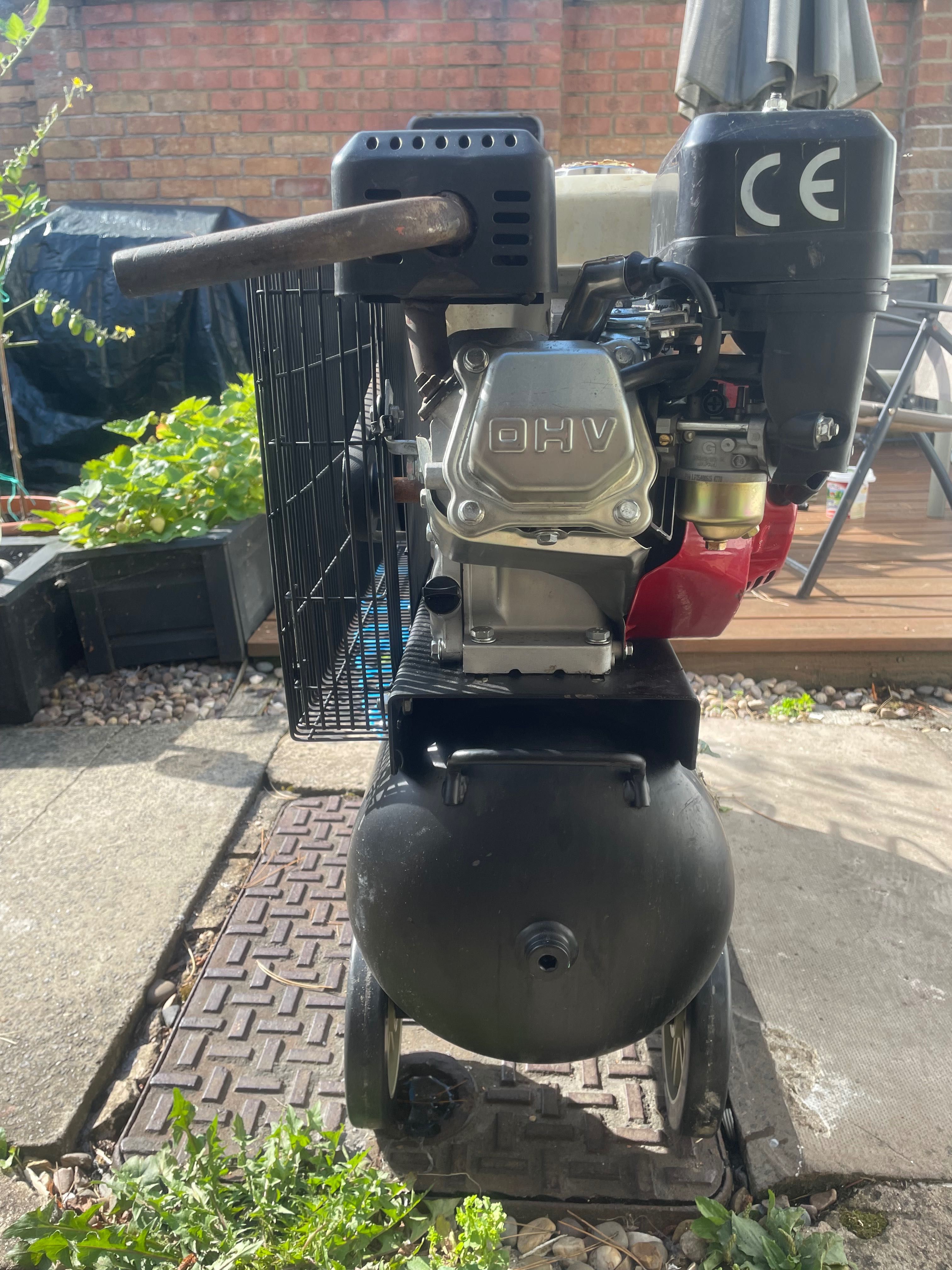 Kompresor spalinowy 50L LTS UK